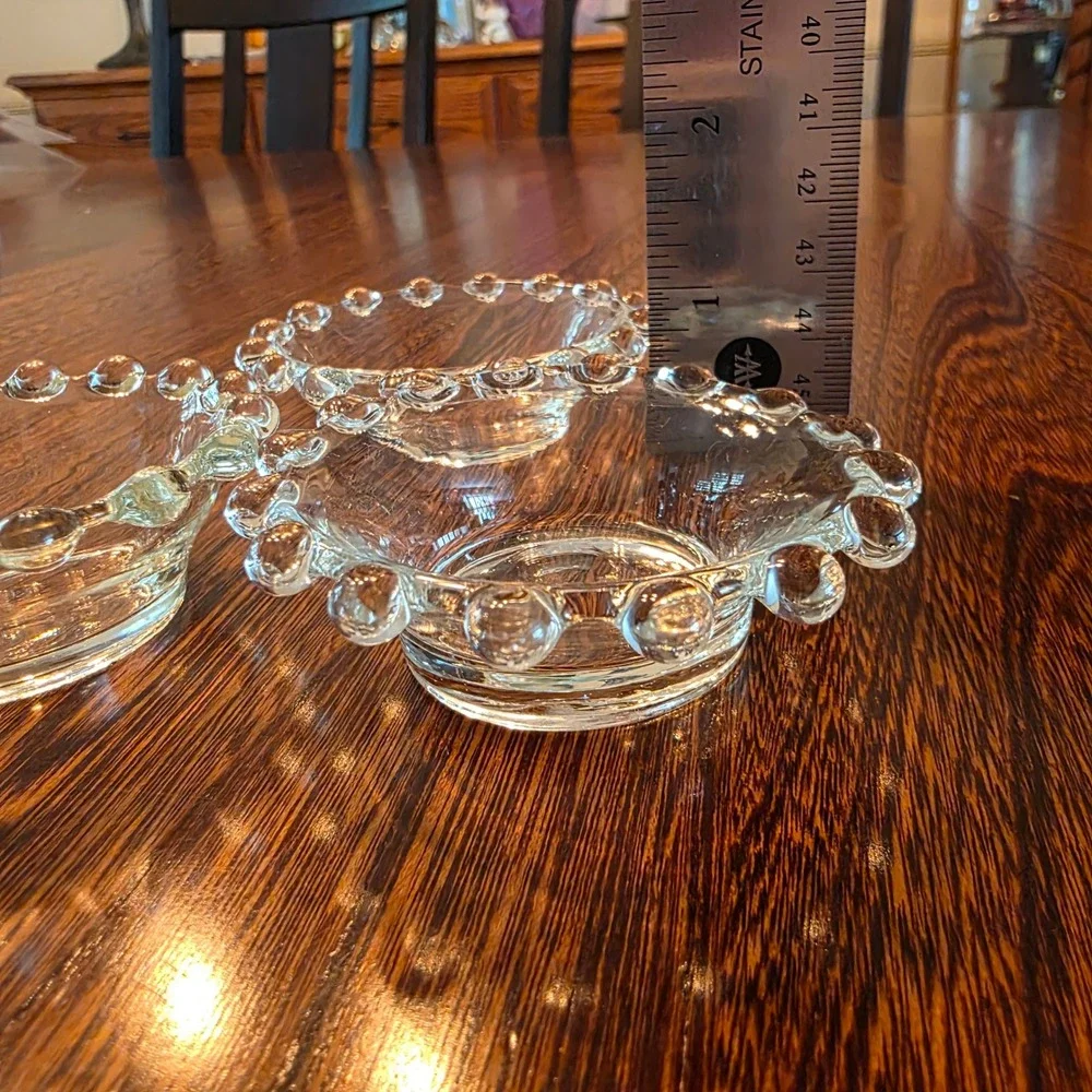 Vintage Clear Booped Glass Small Bowls Salt Cellars Beaded Rim Candlewick Style